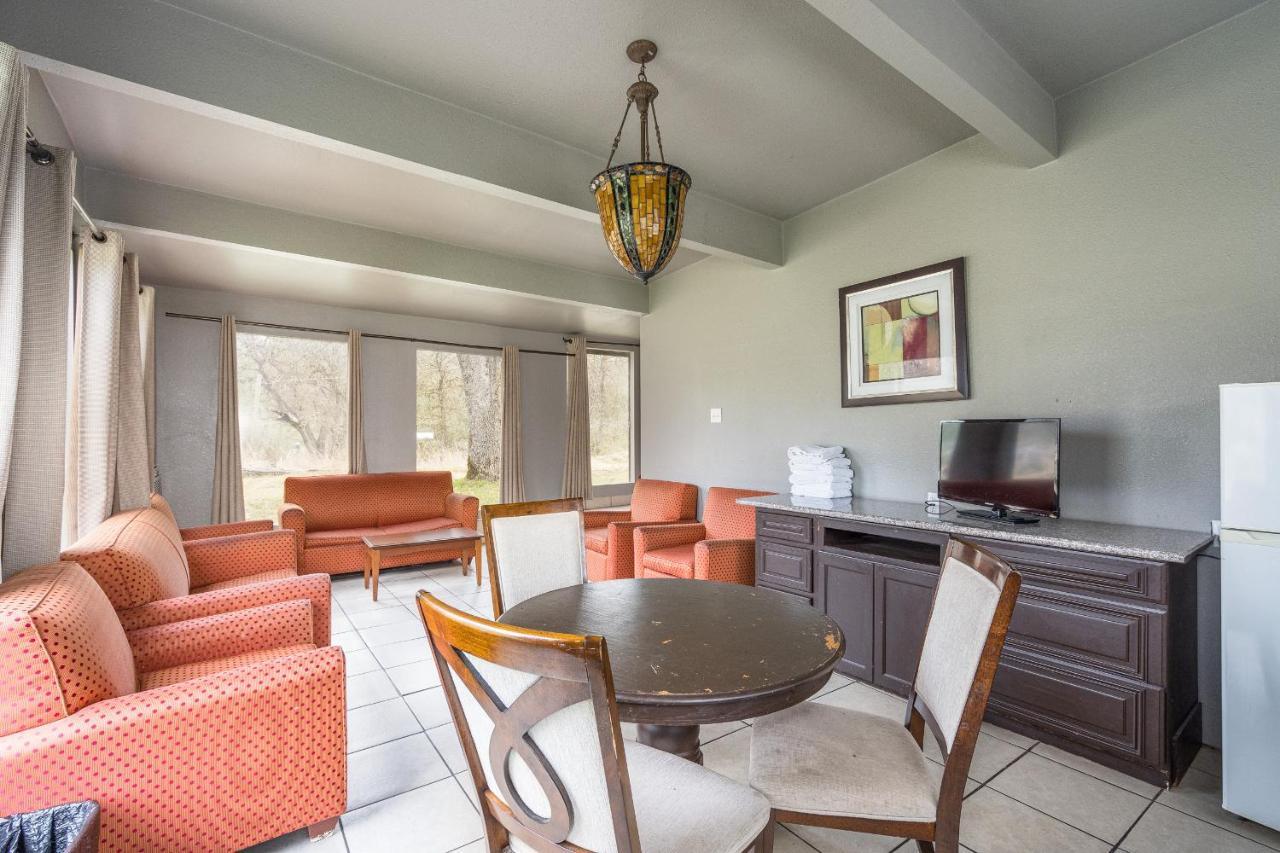 Mountain Trail And Vacation Lodge Oakhurst