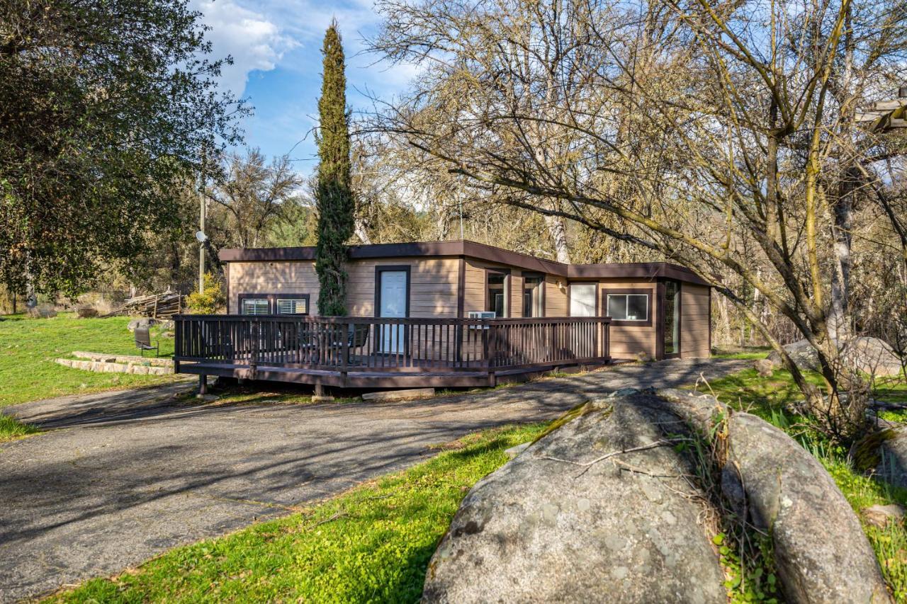 Mountain Trail And Vacation Lodge